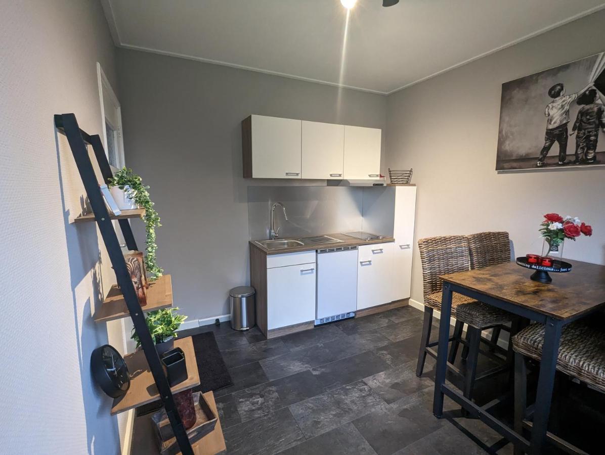 Knus Appartement Aan Bosrand Hornsterzwaag Buitenkant foto